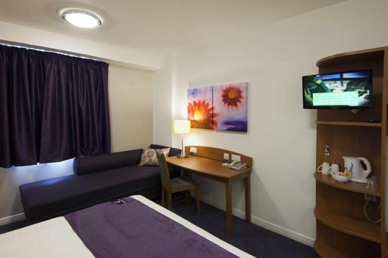 Premier Inn London Croydon Town Centre 客房 照片